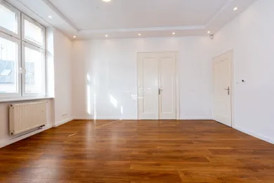 Komerčné priestory na prenájom, Žilina · €600