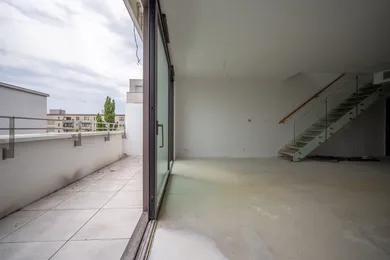 Na predaj 3-izbový byt, 94 m², Bratislava-Ružinov, Tomášikova