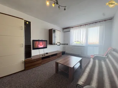 Mieszkania na wynajem, 2-pokojowe, Levice · €650