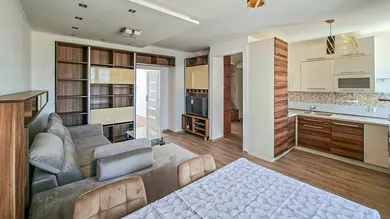 Mieszkania na sprzedaż, 3-pokojowe, Komárno · €127 000