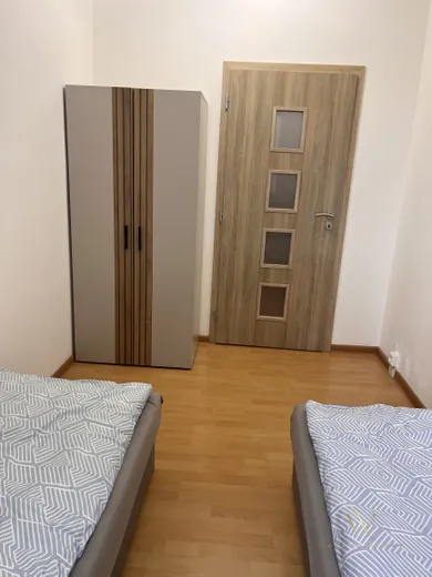 Na prenájom 3-izbový byt, 61 m², Senec, Nám. 1. mája