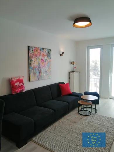 Mieszkania na wynajem, 2-pokojowe, Košice-Staré Mesto · €800