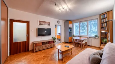 Na predaj 3-izbový byt, 71 m², Piešťany, Vážska
