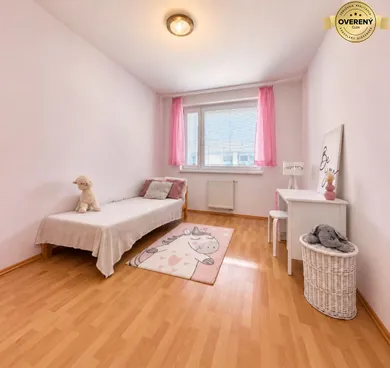 Na predaj 3-izbový byt, 92 m², Bratislava-Ružinov, Na križovatkách