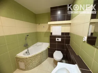 Na predaj 1-izbový byt, 38 m², Michalovce, Okružná
