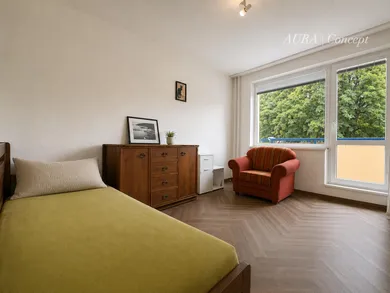 Na predaj 3-izbový byt, 85 m², Považská Bystrica, stred