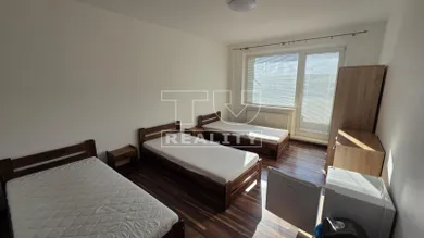 Na predaj 4-izbový byt, 90 m², Žilina