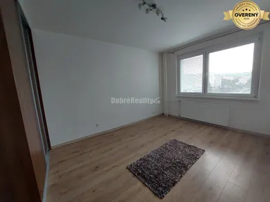 Na prenájom 3-izbový byt, 80 m², Banská Bystrica, Krivánska