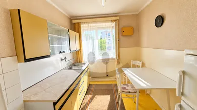 Na predaj 3-izbový byt, 59 m², Komárno
