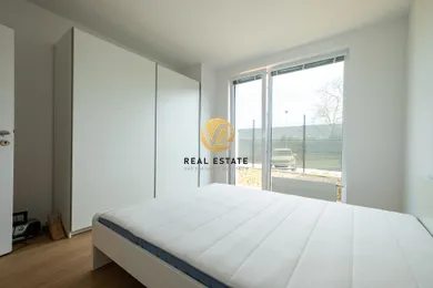 Na prenájom 3-izbový byt, 57 m², Nitra, Hornostavská