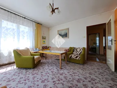 Na predaj 6-izbový dom, 218 m², Lietavská Lúčka