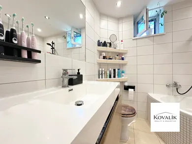 Na predaj 6-izbový dom, 220 m², Banská Bystrica, Dobšinského