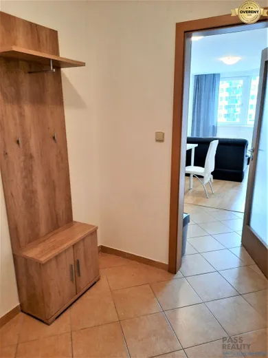 Na prenájom 2-izbový byt, 55 m², Bratislava-Ružinov, Jégeho
