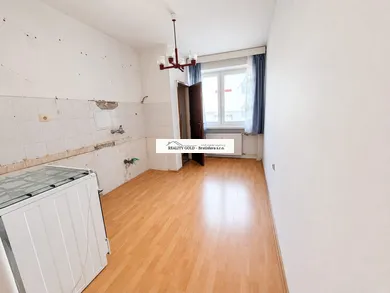 Na predaj 2-izbový byt, 61 m², Bratislava-Nové Mesto