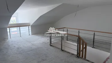 Na predaj 3-izbový byt, 97 m², Košice-Sídlisko KVP, Trieda KVP 3112