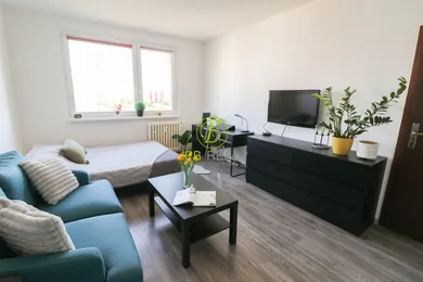 Na predaj 1-izbový byt, 38 m², Bratislava-Dúbravka, Karola Adlera