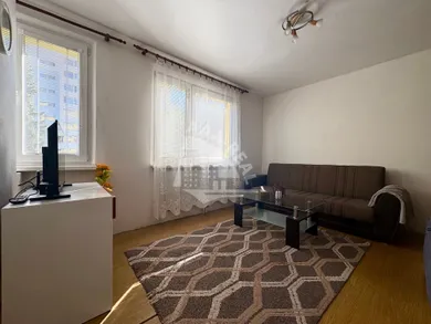 Na prenájom 1-izbový byt, 31 m², Banská Bystrica, Moskovská