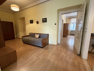 Na predaj 2-izbový byt, 118 m², Nitra