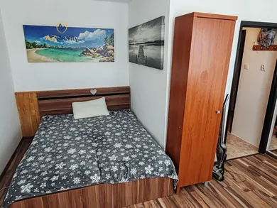 Na prenájom 1-izbový byt, 27 m², Komárno, Družstevná