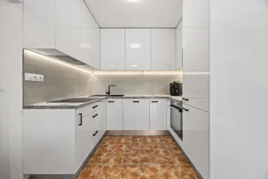 Na predaj 2-izbový byt, 54 m², Bratislava-Devínska Nová Ves
