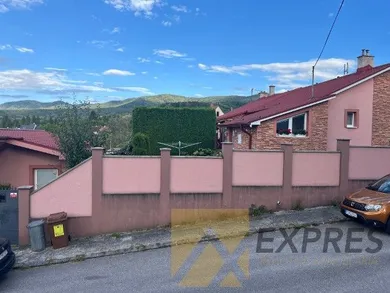 Na predaj dom, 130 m², Handlová, Ružová