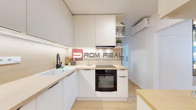 Na predaj 2-izbový byt, 54 m², Bratislava-Petržalka, Osuského