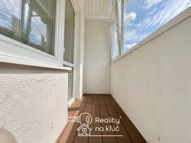 Na predaj 3-izbový byt, 86 m², Nové Zámky, T. Vansovej