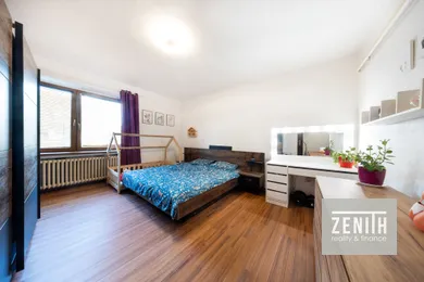 Na predaj 4-izbový dom, 140 m², Mostová, Hlavná