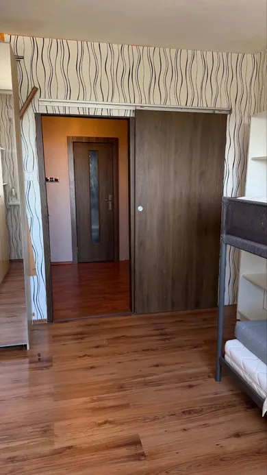 Na prenájom 3-izbový byt, 70 m², Bratislava-Podunajské Biskupice