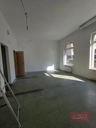 Na prenájom komerčné, 100 m², Bratislava-Dúbravka, Nejedlého