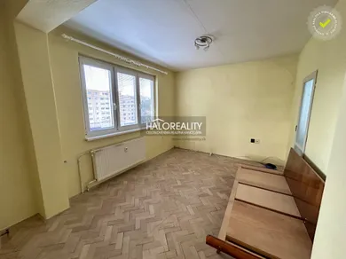 Na predaj 3-izbový byt, 54 m², Prievidza