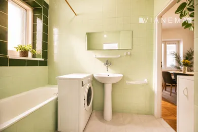 Na predaj 4-izbový byt, 80 m², Prešov, Pavlovičovo námestie