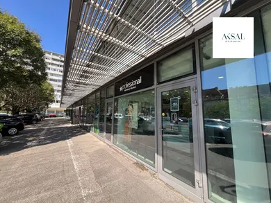 Na prenájom komerčné, 26 m², Nitra, Štúrova