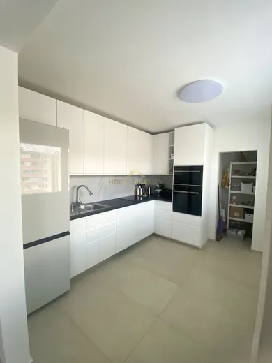Na prenájom 3-izbový byt, 82 m², Bratislava-Ružinov, Jégého