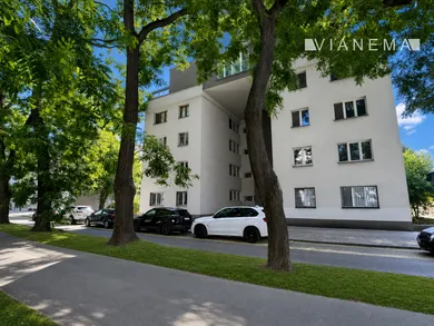 Na predaj 1-izbový byt, 36 m², Bratislava-Ružinov, Trenčianska