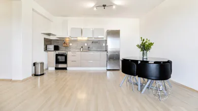 Na prenájom 2-izbový byt, 62 m², Stupava, Vincenta Šikulu