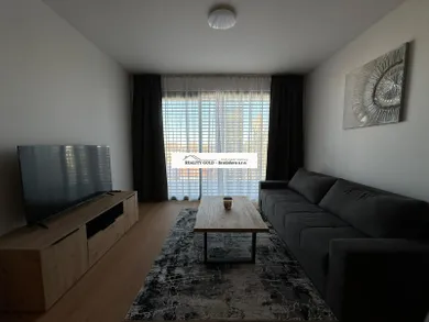 Na prenájom 1-izbový byt, 45 m², Bratislava-Ružinov, Prístavná