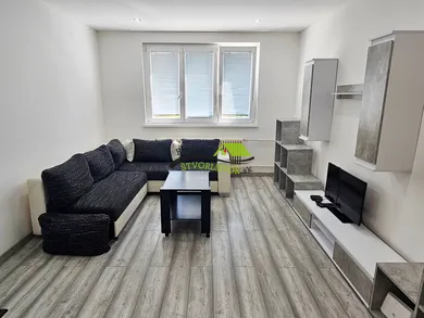 Eladó lakások, 3-szobás, Senica · €135 000