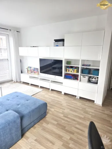 Na predaj 2-izbový byt, 53 m², Bratislava-Petržalka, Žltá