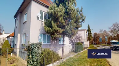 Domy na sprzedaż, 8-pokojowe, Nitra · €430 000