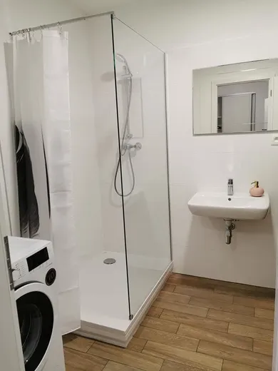 Na prenájom 2-izbový byt, 43 m², Trnava, Novomestská