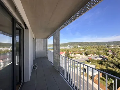 Na predaj 2-izbový byt, 54 m², Bratislava-Dúbravka, Agátová