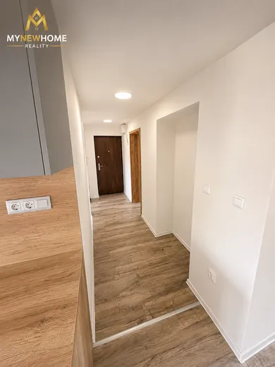 Na predaj 2-izbový byt, 54 m², Handlová, 29. augusta