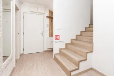 Na predaj 3-izbový byt, 84 m², Bratislava-Petržalka, Lužná