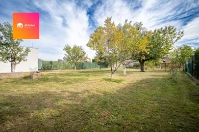 Na predaj pozemok, 652 m², Trnava, Špačinská cesta