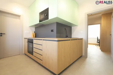 Na prenájom 3-izbový byt, 73 m², Bánovce nad Bebravou, 5. apríla