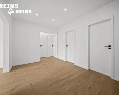 Na predaj 4-izbový byt, 79 m², Bratislava-Karlova Ves, Beniakova