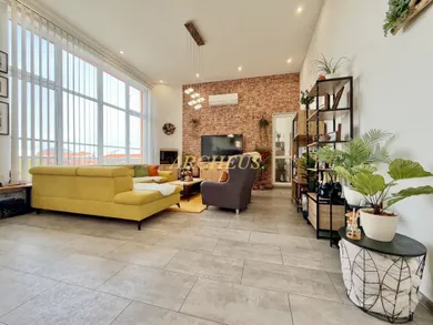 Na predaj 4-izbový byt, 100 m², Prešov, Pavlovičovo námestie