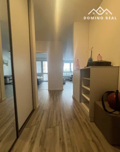 Na prenájom 3-izbový byt, 78 m², Bratislava-Nové Mesto, Nobelova