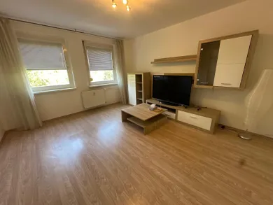 Na prenájom 4-izbový byt, 103 m², Bratislava-Ružinov, Mierová